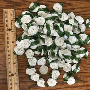 100 ribbon roses ivory colored New